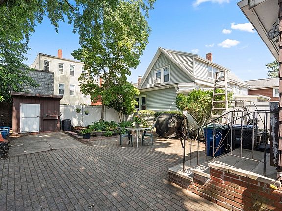 3rd image of 31 Everett Ave