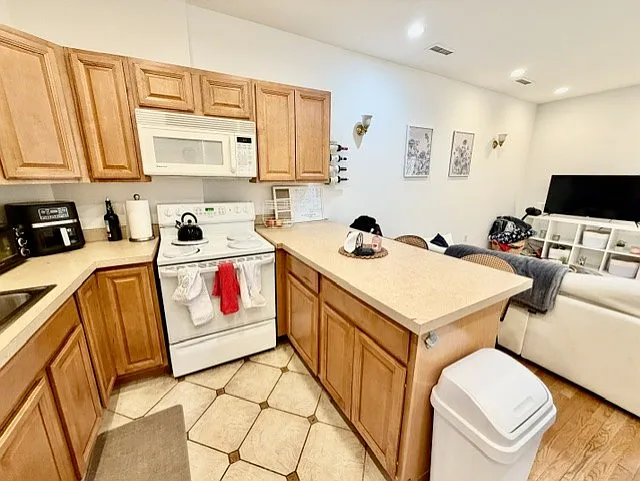 111 Salem St #2 — Photo 8