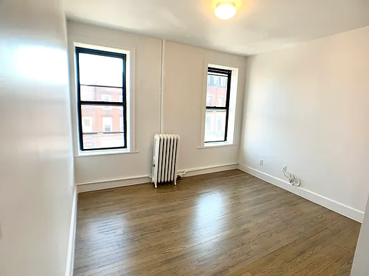 Rented by REAL New York | media 17