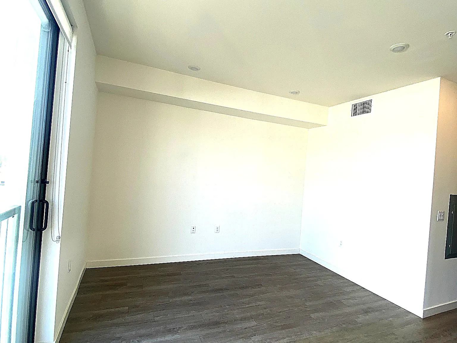 Studio, $2,295 — Photo 2