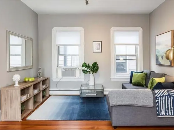 489 Green St #4, Cambridge, MA 02139