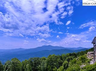 514 Pinnacle Ave, Blowing Rock, NC 28605