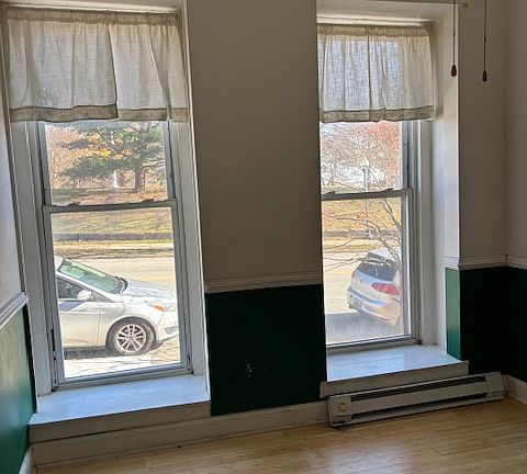 4th image of 108 S Patterson Park Ave