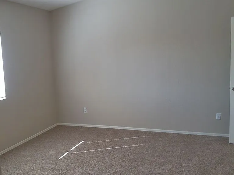3128 Jamaica Blvd S — Photo 13