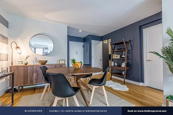 Rented by The Blueground | media 52