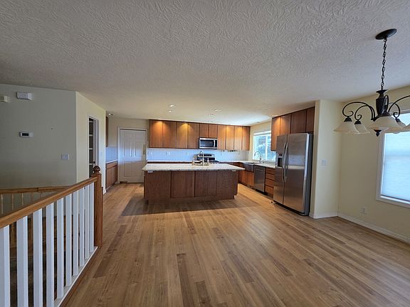 5th image of 2715 E Deer Flat Rd