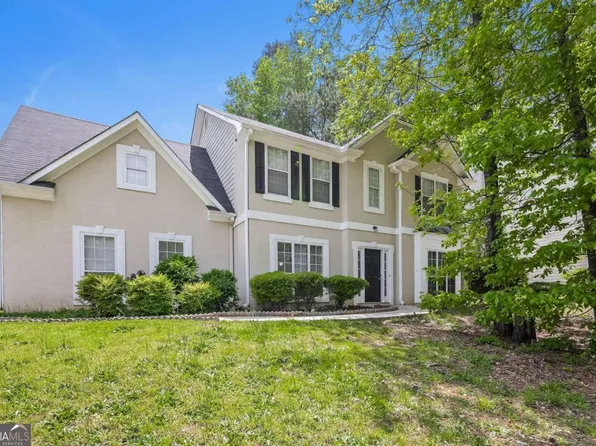 6845 Waters Edge Dr, Stone Mountain, GA 30087