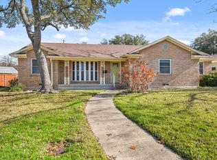 5908 Elm Lawn St, Dallas, TX 75228