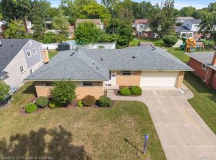 30222 Buckingham St, Livonia, MI 48154