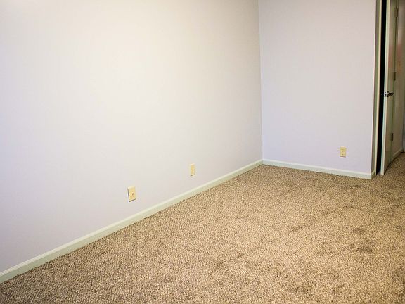 4th image of 2430 Q St #969
