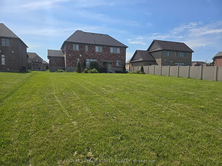 11 Monarch Rd — Photo 37