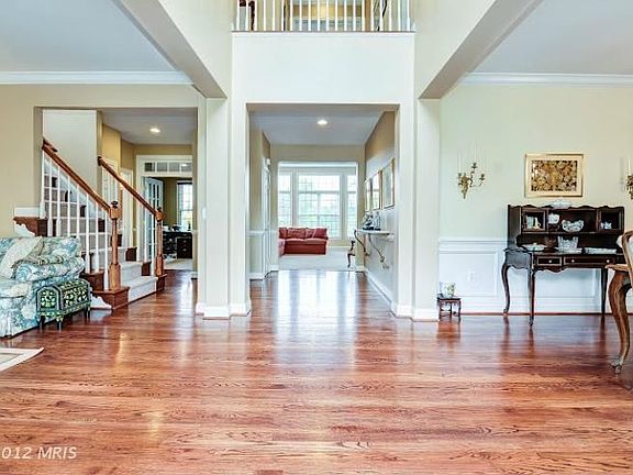 5th image of 7030 Highland Meadows Ct