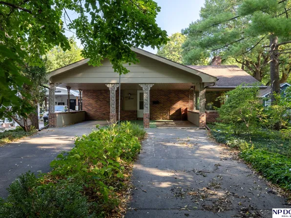 3858 Orchard St, Lincoln, NE 68503