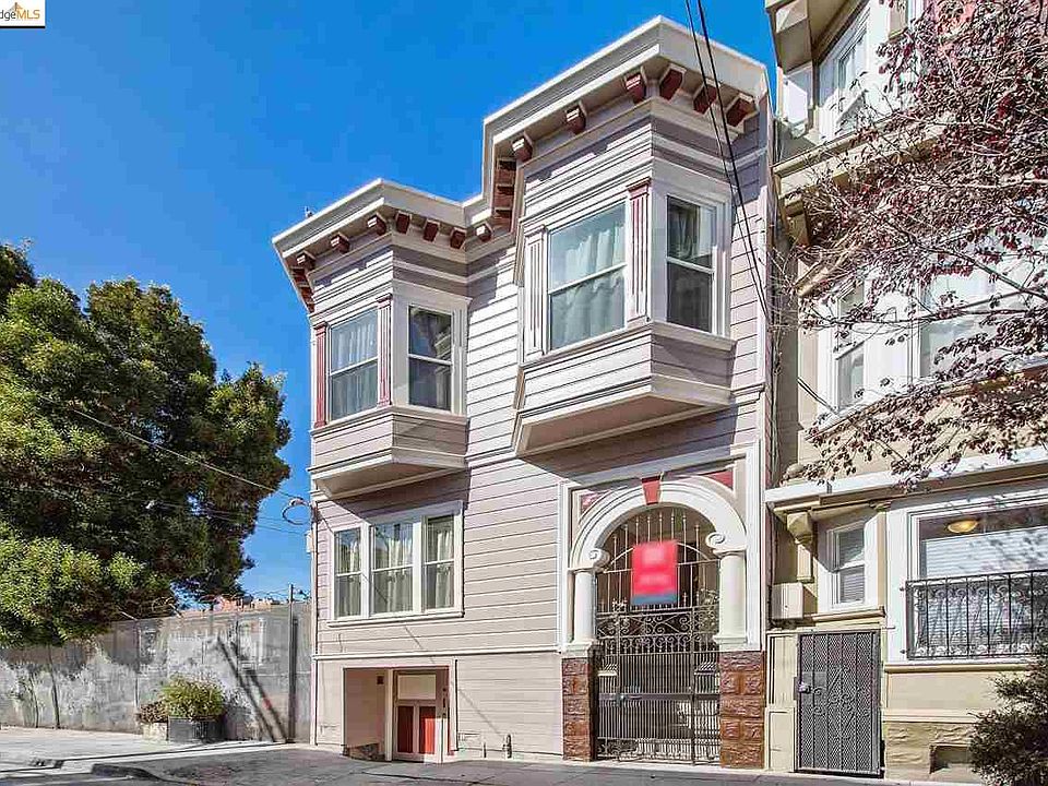 1st image of 82 Woodward St