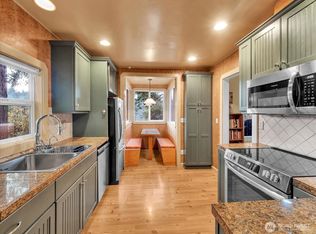 10314 20th Ave NE, Seattle, WA 98125