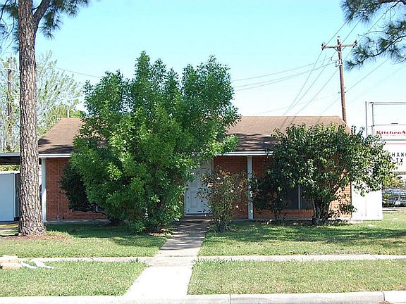 1315 Dunstan.  Property included with sale.