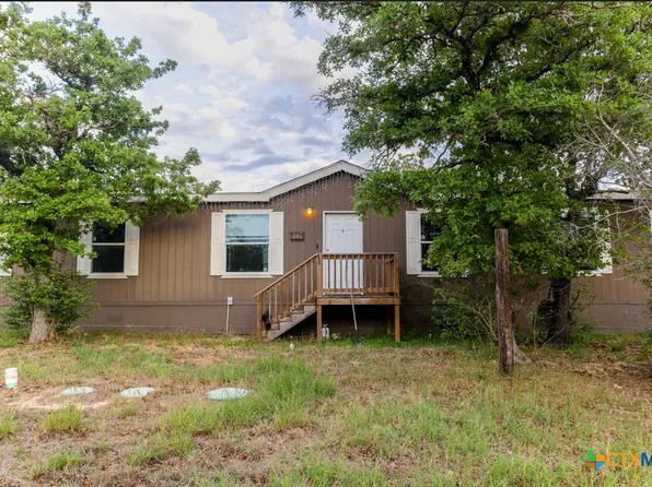 293 Turkey Tree Trl, Seguin, TX 78155