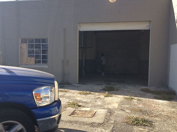 3rd image of 558 Sonoma Blvd