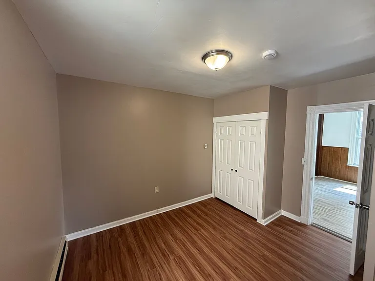 870 Elm St — Photo 13