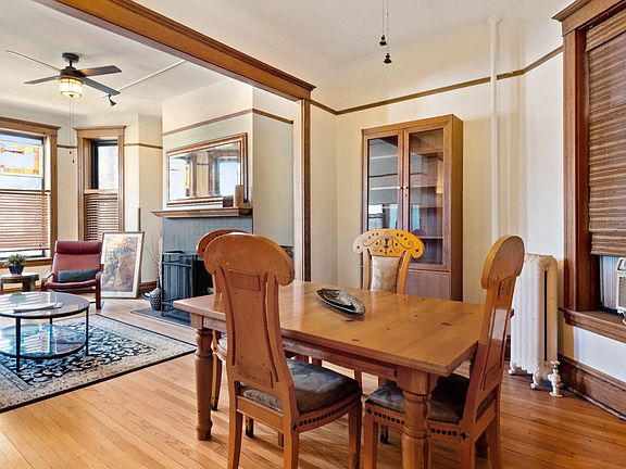 3rd image of 344 N Austin Blvd APT 1