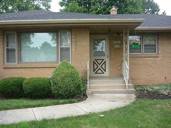 2nd image of 1721 Wedel Ave