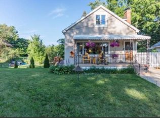 1144 S Long Lake Blvd, Lake Orion, MI 48362