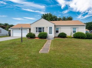 20 Greenfield Rd, Cumberland, RI 02864