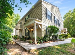 1305 Surrey Ln SW, Marietta, GA 30008