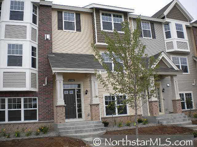 2nd image of 11876 Emery Village Drive N