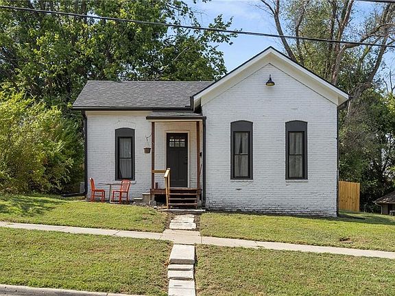 2nd image of 506 N Washington Ave