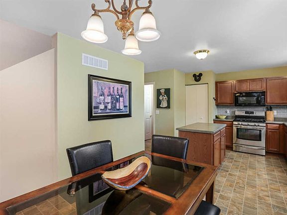 5th image of 8059 Beechwood Blvd