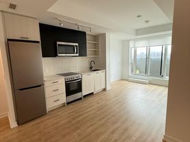 2300 Saint Clair Ave W