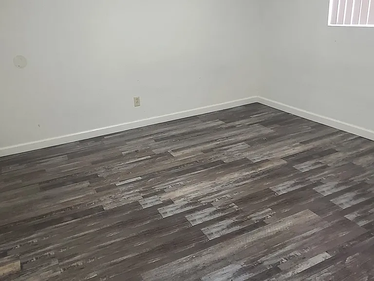4325 N Chestnut Ave — Photo 5