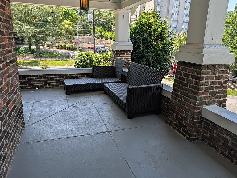 2201 Blossom St — Photo 5