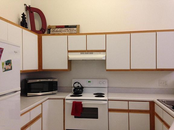 3rd image of 8574 Jasonville Ct SE #10