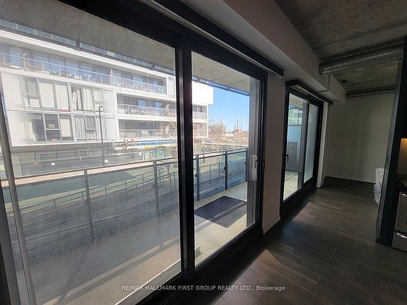 4th image of 47 Riverview St #434