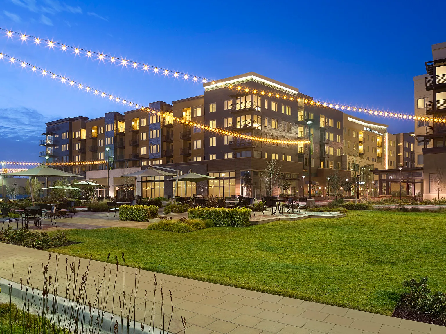 The Village Residences — Photo 4