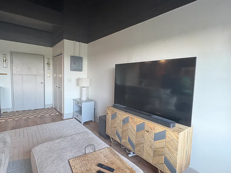 505 Cherry St SE #610 — Photo 3