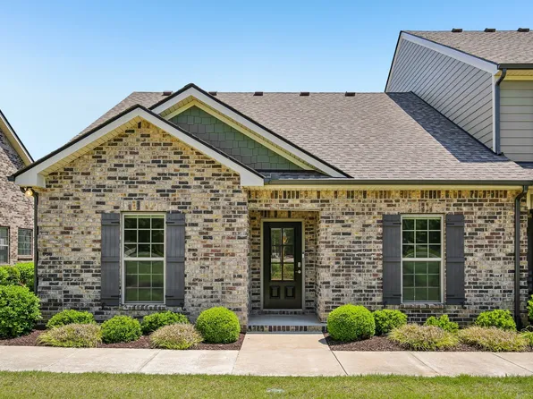 5624 Maples Retreat Dr, Murfreesboro, TN 37127