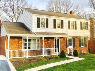 5622 Glen Hill Dr, Bethel Park, PA 15102