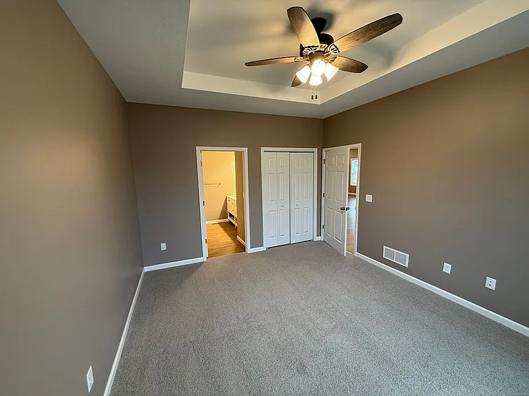713 Stephanie Ct — Photo 3