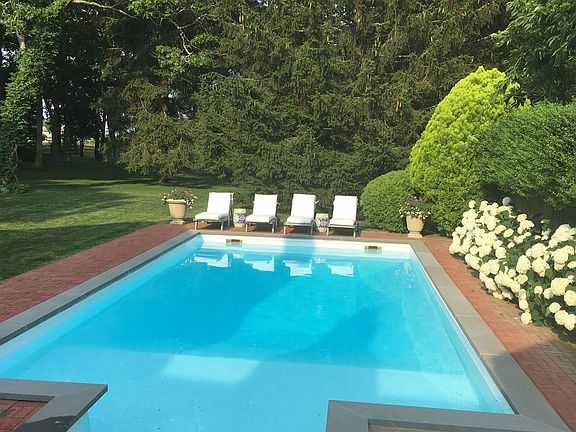 5th image of 106 Water Mill Hts