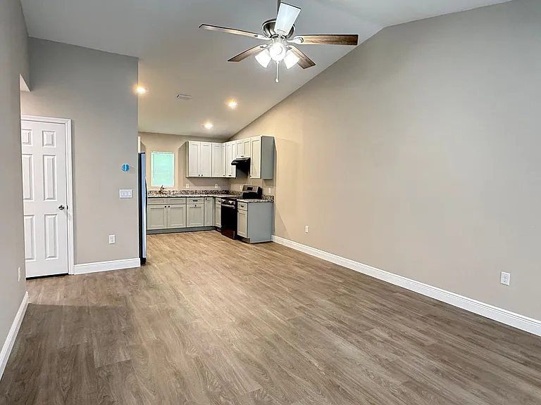 2108 South St — Photo 3