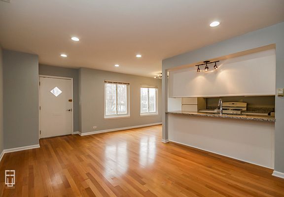 5th image of 1542 Cove Dr #1542
