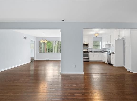 3rd image of 7951 Westover Pl