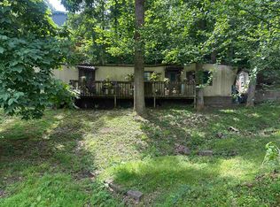 1536 N Jefferson Dr, Huntington, WV 25701