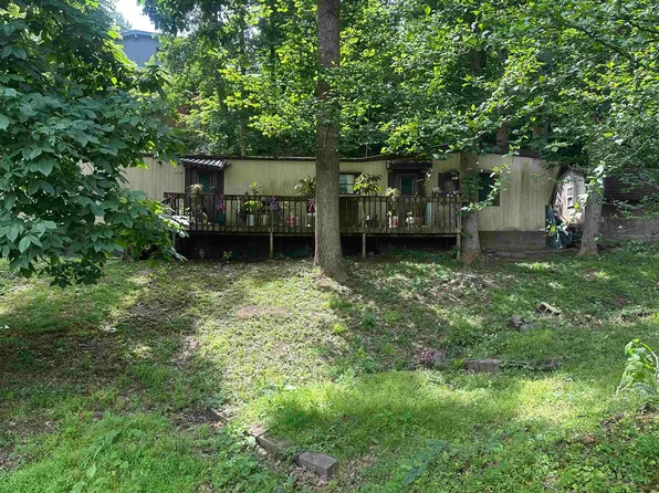 1536 N Jefferson Dr, Huntington, WV 25701