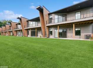 190 Yard Perfect Dr, La Porte, IN 46350