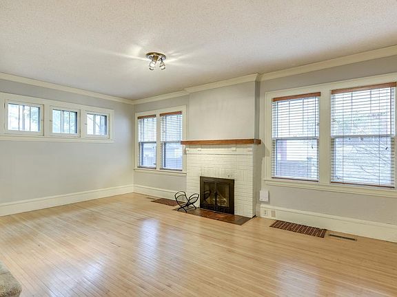 3rd image of 3731 Grand Ave S