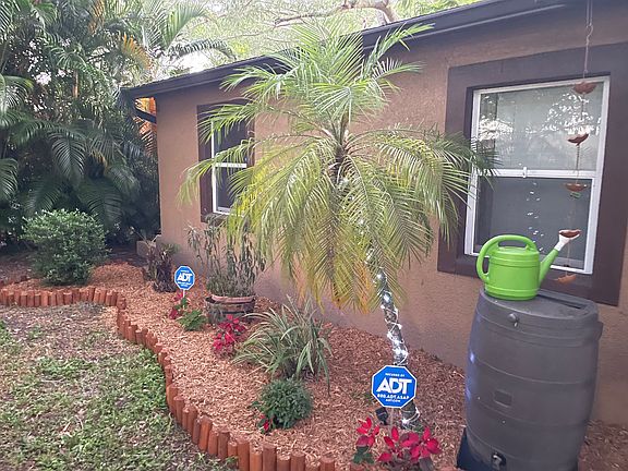 5th image of 7800 Pomelo Dr